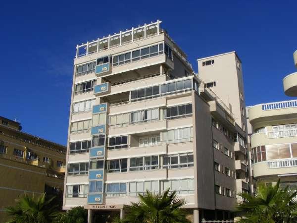 To Let 2 Bedroom Property for Rent in Sea Point Western Cape